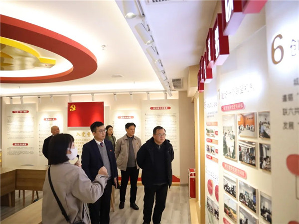 構(gòu)建黨建工作新格局，以實(shí)際行動(dòng)貫徹落實(shí)黨的二十大精神——江西銀行景德鎮(zhèn)分行與市城投集團(tuán)舉行黨建共建簽約儀式