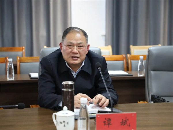 中國五冶集團一行蒞臨市城投集團調研座談